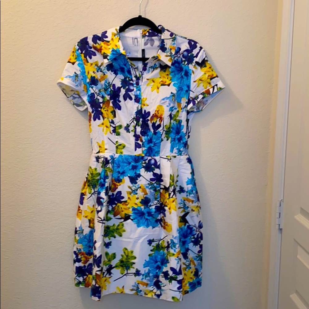 Beautiful summer floral print dress with pockets
